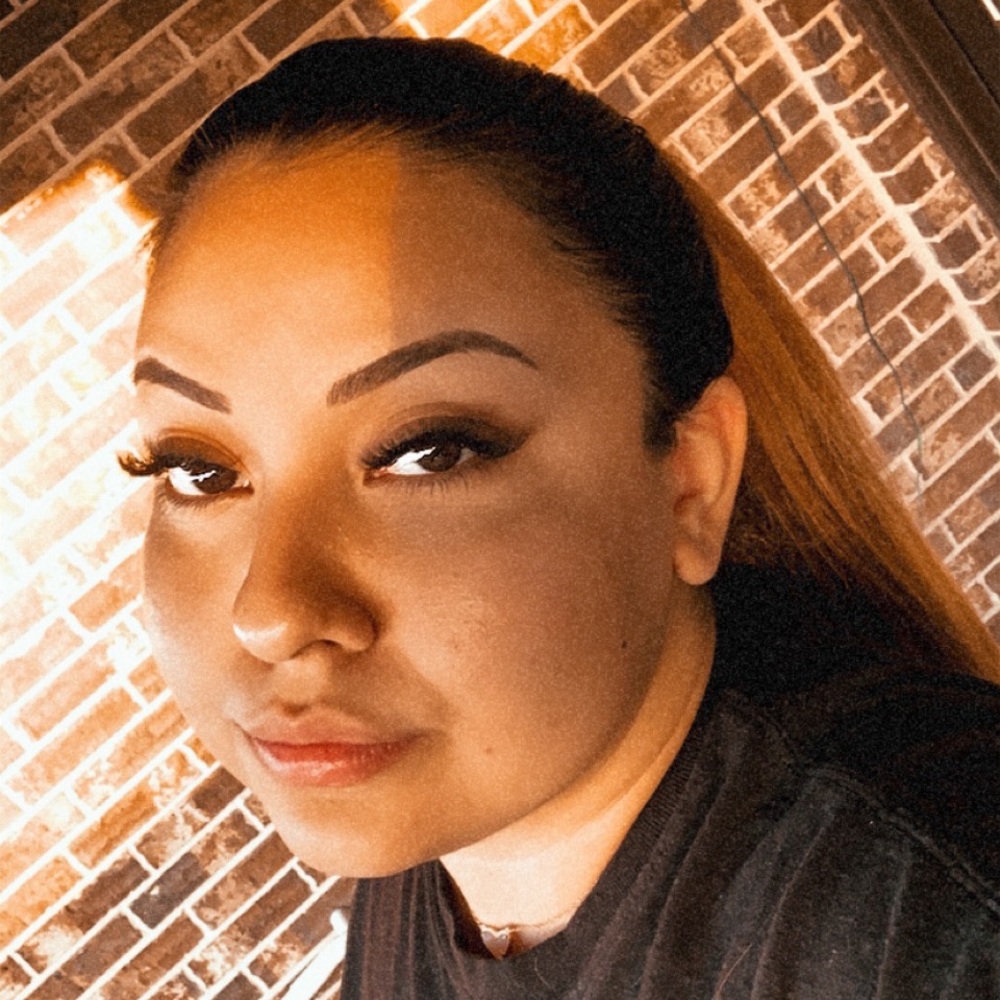 Meet your Posher, Angelice